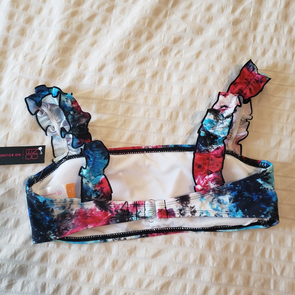 Swimsuit Top-never worn - Picture 2 of 4